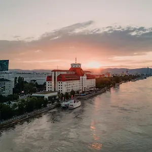 Ξενοδοχείο Hilton Waterfront, Βιέννη